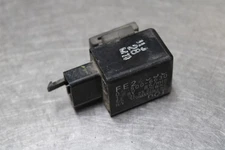 07-08 YAMAHA YZF R1 TURN SIGNAL BLINKER RELAY FLASHER SWITCH 4C8-83350-10-00