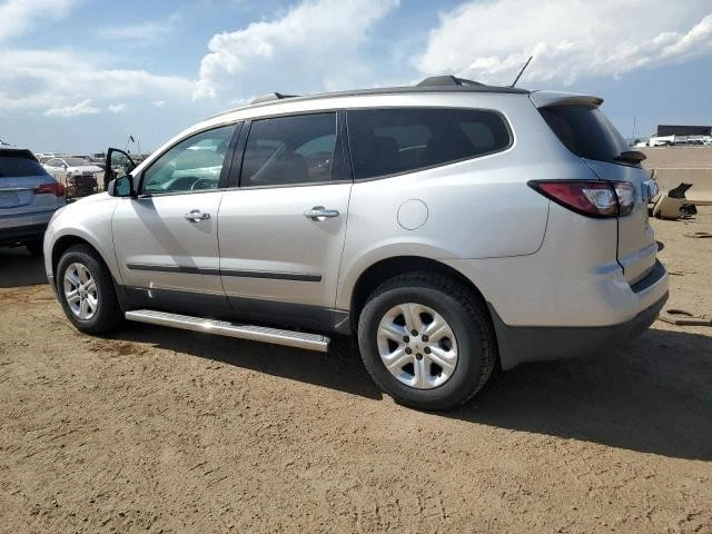 Guardabarros delantero derecho usado se adapta a: Chevrolet Traverse 2014 delantero derecho grado A Foto 3 de 4