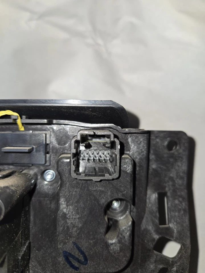 2020 DODGE RAM 3500 TRANSMISSION GEAR SHIFTER SELECTOR SWITCH OEM 68378094AE - Image 3 of 4