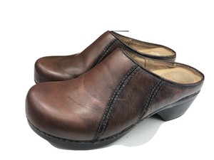 dansko wine clogs