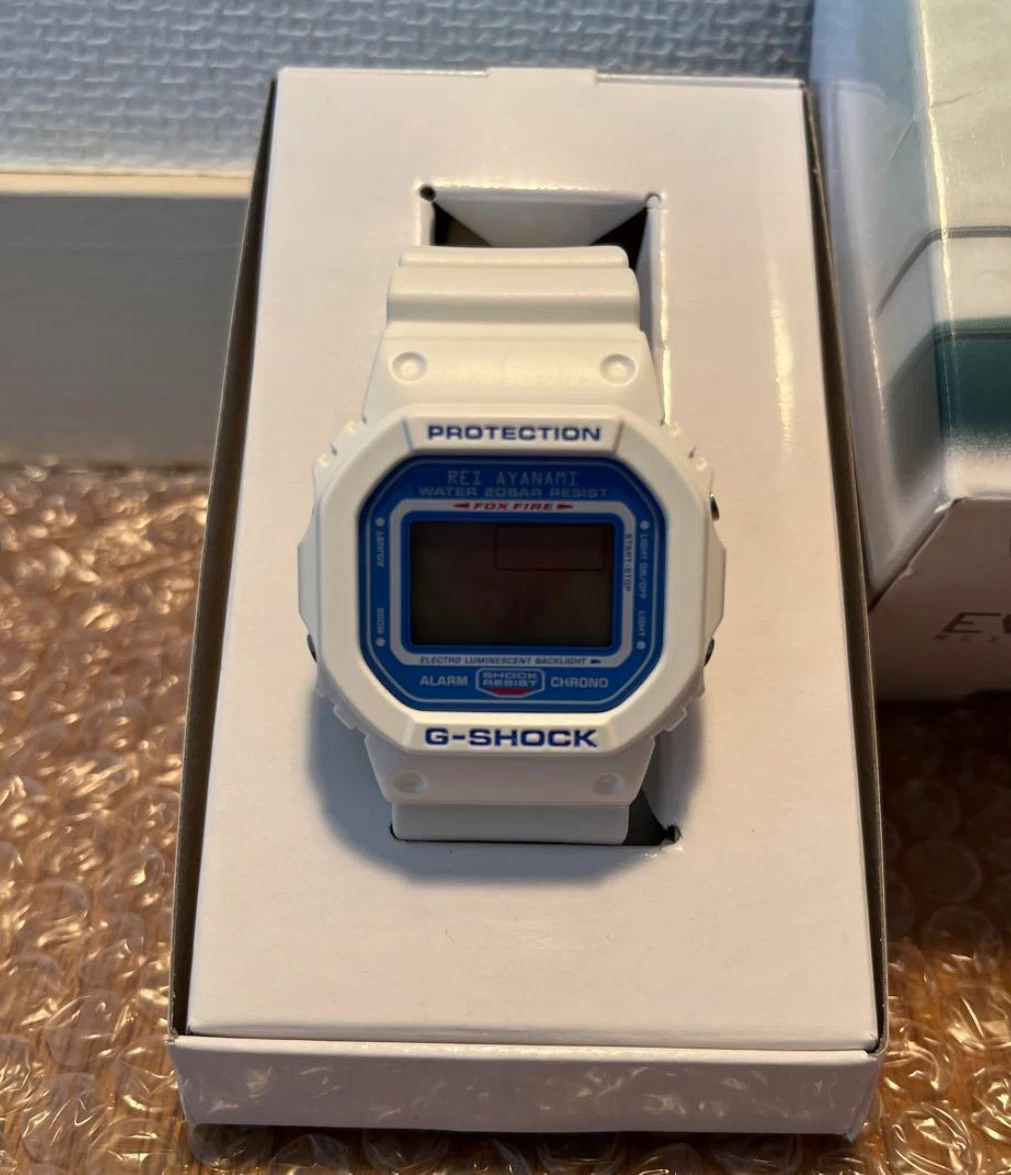 G shock clearance 5600 silver