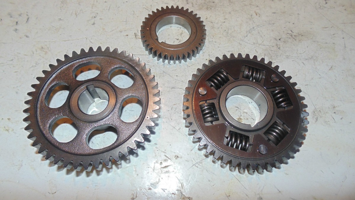 べいびーうー 1995 Kawasaki 300 bayou klf 300 2x4 clutch side gears crank