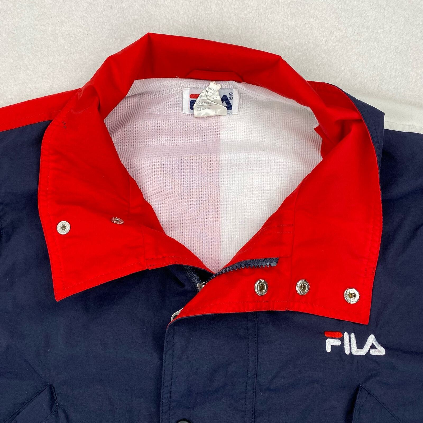 Giacca vintage Fila taglia XXL rossa bianca blu nylon cerniera frangivento atletico anni '90