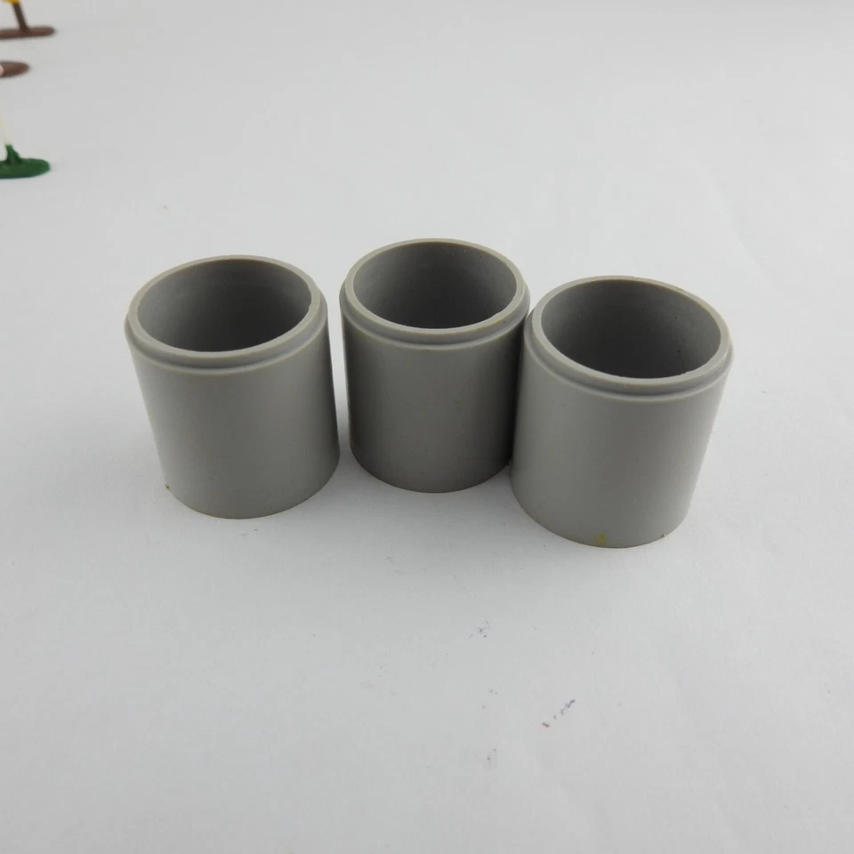 Vintage Train Accessories HO Scale Electric Poles Train Signs Lot - Image 3 of 4