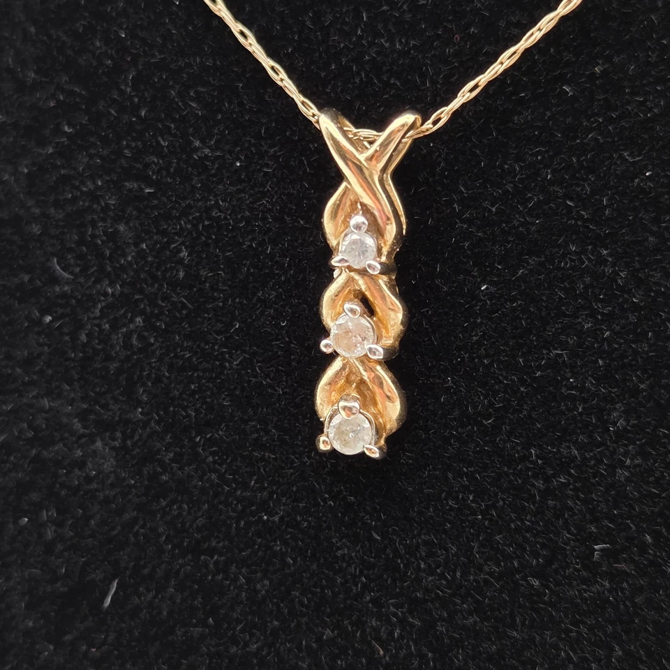 Collar Colgante Estilo 3 Piedras Oro Amarillo 10k Pasado Presente Futuro 1/10 CTTW Foto 2 de 4