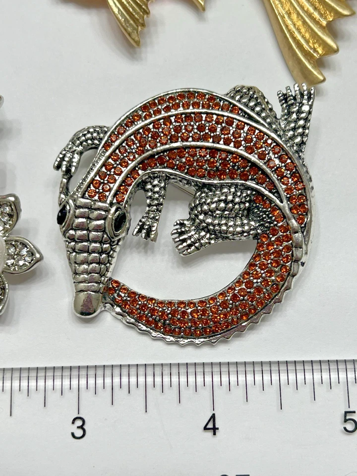 Crystal Rhinestone Fish Flower Brooch Animal Pin LOT Seahorse Alligator Whale - Image 3 of 4