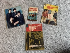 lot of monkees memorabilia Magazines Book And Photo