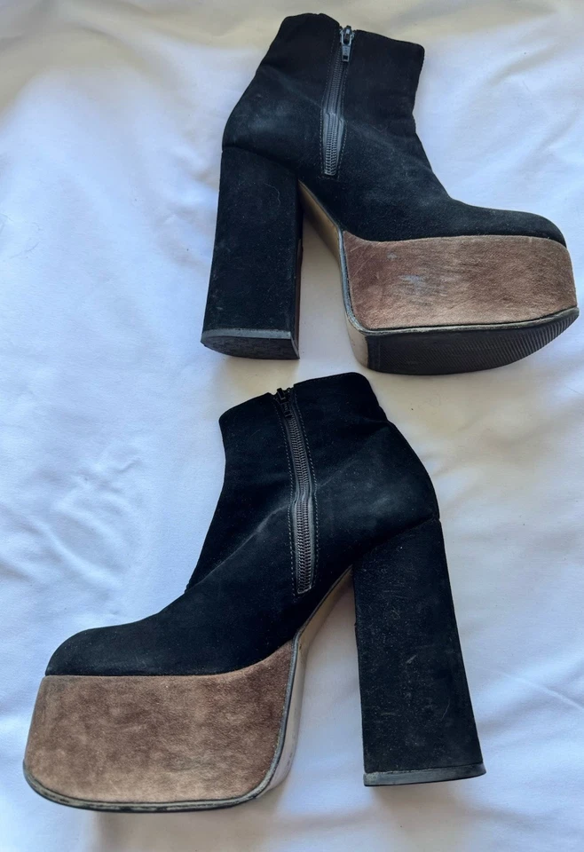 Vintage Large Platform Shoes Italy 38 Black/Brown Suede 5” Heel Brass Plum Shoes - Image 2 of 4