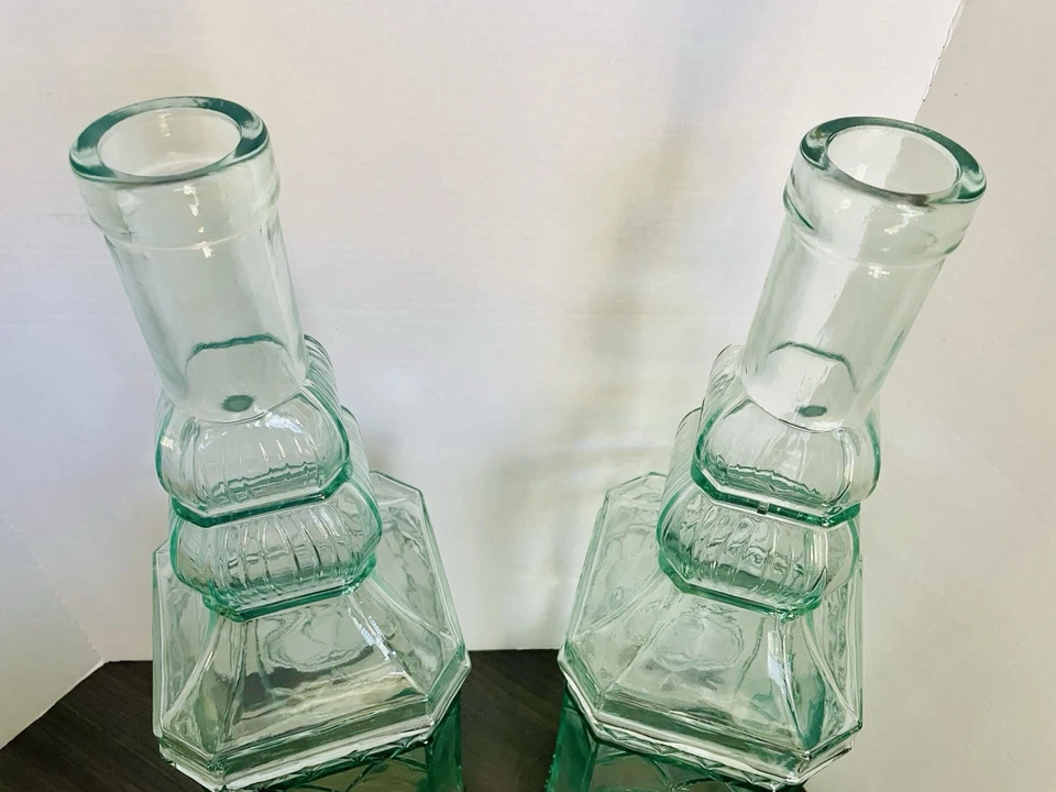 Juego de 2 botellas verdes vintage grandes de vidrio estilo boticario/farmacia de 23,5 pulgadas de alto Foto 3 de 4