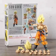 SHF Dragon Ball Z Son Goku Battle Damage Legendary Super Saiyan Action Figure