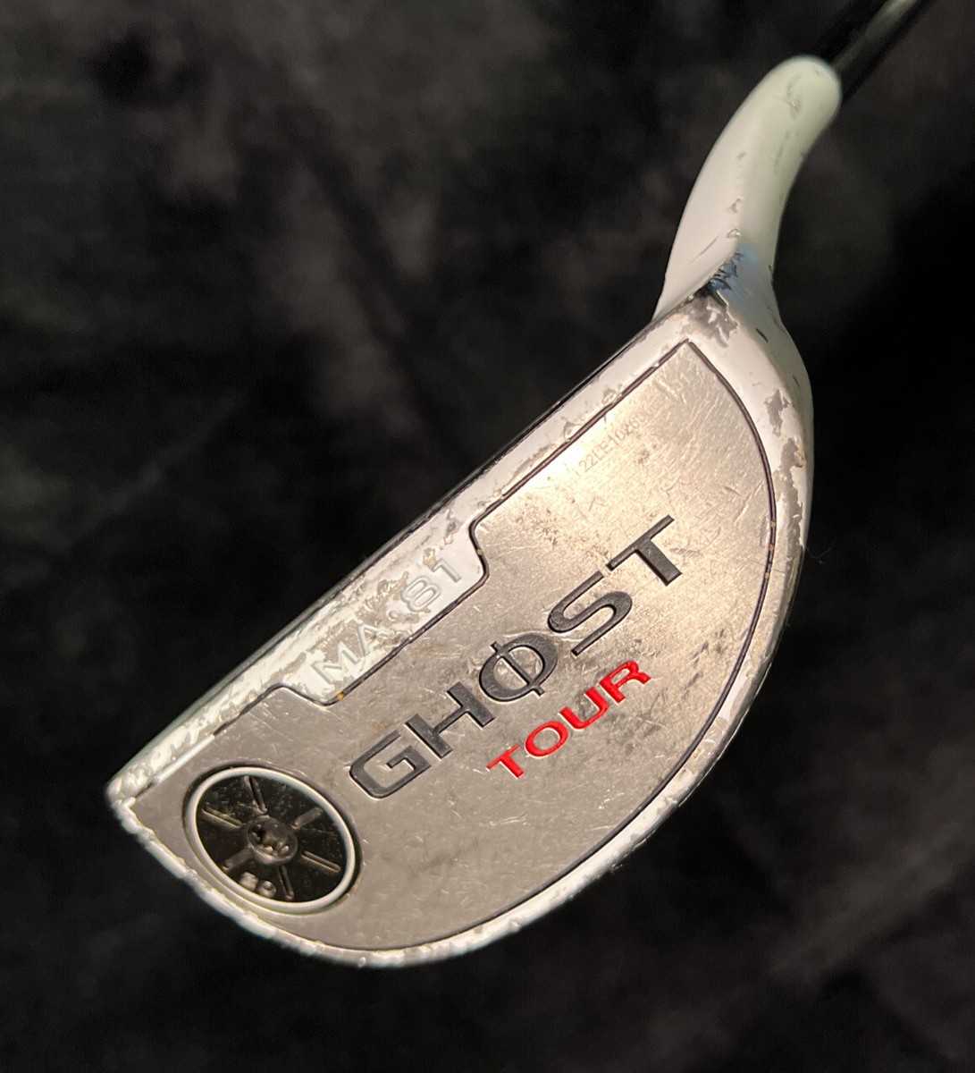 TaylorMade Ghost Tour MA 81 33 Inch Putter With Super Stroke Mid 