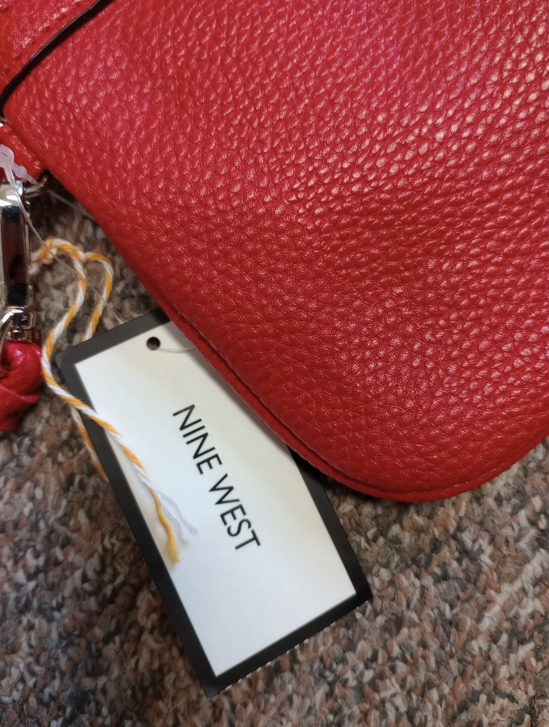 NINE WEST Nove West Cherry Borsa a Pulcinella Rossa Ciliegia con Due Borse con Cerniera Tasche Interne