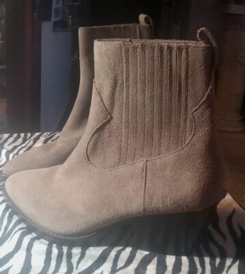 Ralph Lauren Womens Size B Brown Suede Ankle Boots Booties With Heel 