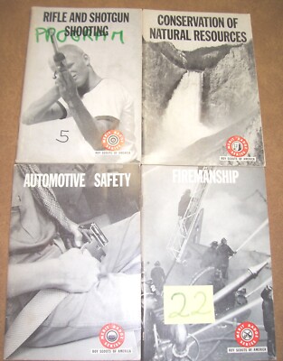 BSA LOT 22 Boy Scouts DISCONTINUED Merit Badge Books FIREMANSHIP AUTO SAFETY +++