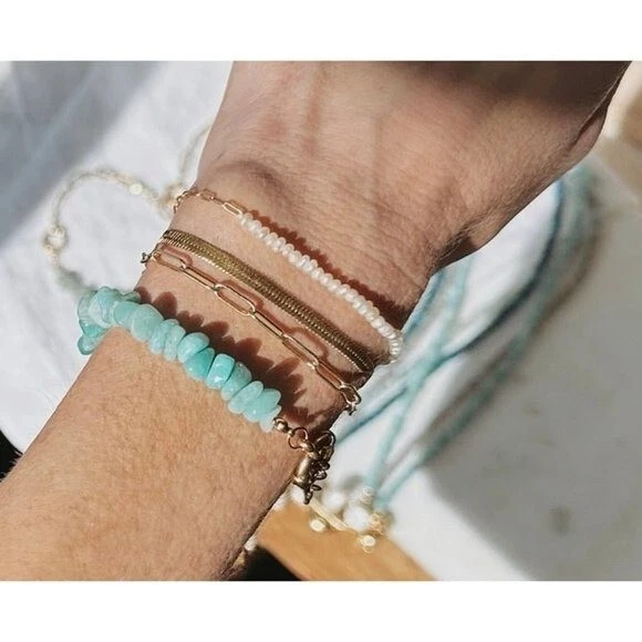 Pacote Pulseira E Brincos - Pulseira de Pedra Preciosa Amazonita E Argolas de Contas de Semente - Imagem 2 de 4