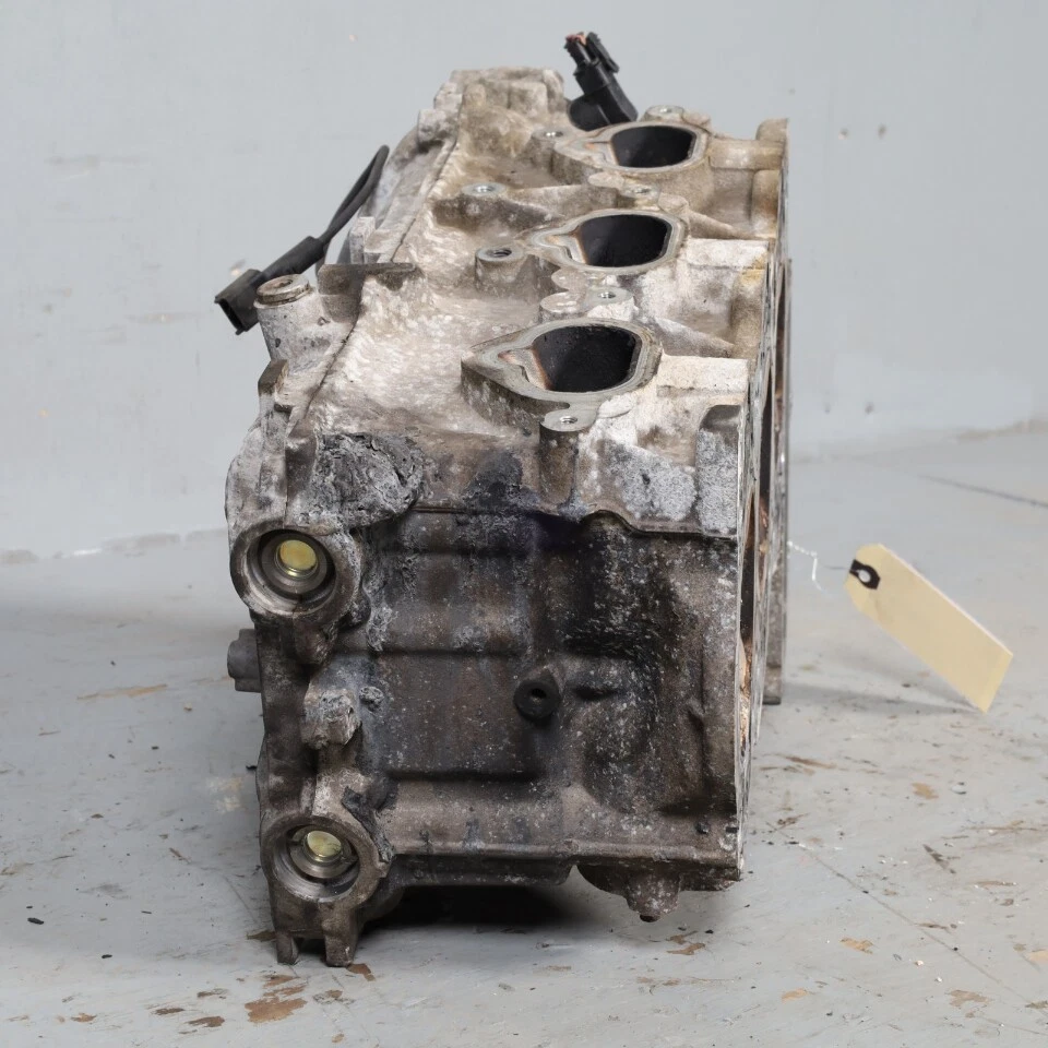1999-2001Porsche 911 996 3.4 Left Cylinder 1-3 Head 99610400303 OEM Used Foto 2 de 4