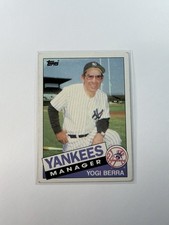 TOPPS 1985 YOGI BERRA #155 NEW YORK YANKEES MANAGER MLB BASE SET VINTAGE CARD