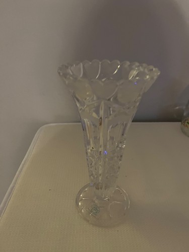 Crystal Vase Valentine’s Day Heart Shapes A Price Creation West Germany 8” - 第 1/2 張圖片