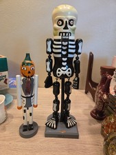 Skeleton Wooden Nutcracker Set 14  2011  9.5" Pumpkin Head