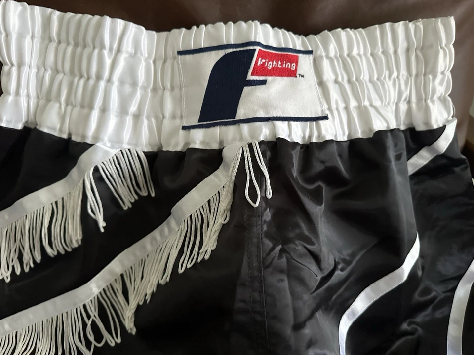 FIGHTING brand BOXING SHORTS Size XXL Black & White With EXTRA DETAIL & STYLE - Image 2 of 4