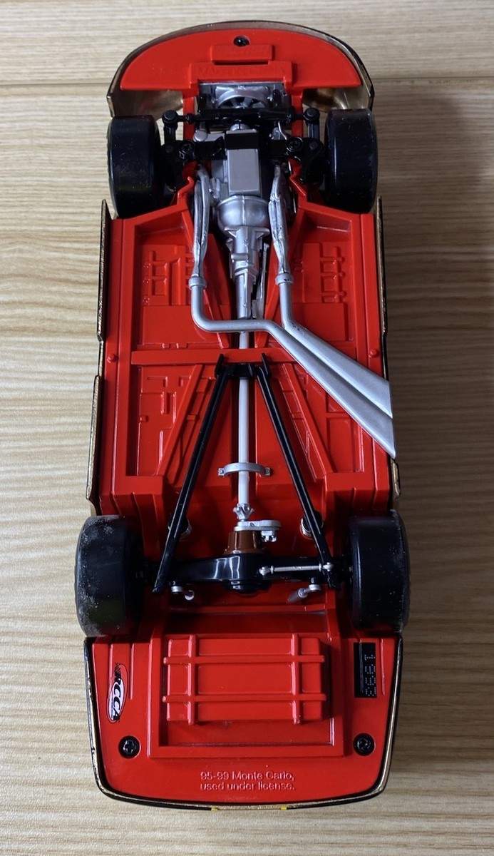 Dale Jarrett 28 vintage voiture moulée sous pression à l'échelle 1/64