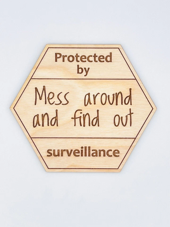 "Letrero de vigilancia protegido por desorden alrededor y averiguarlo, letrero grabado en madera 8""" Foto 2 de 3