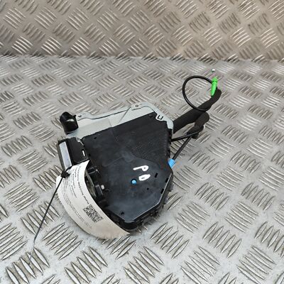 TOYOTA COROLLA Estate E210 Front Right Door Lock 69030-02250 2023