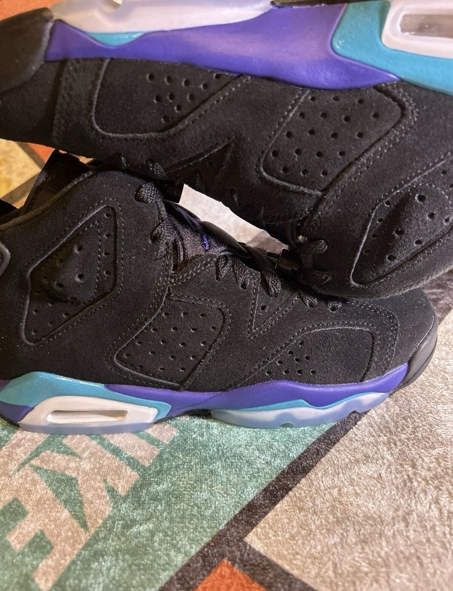 Air Jordan 6 Retro Aqua Youth Size 4.5 / Women's 6 Black