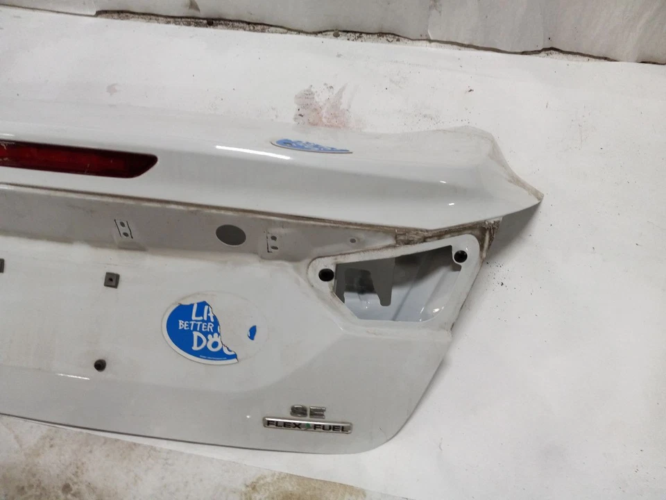 Tapa maletero ford focus 2012-2014 Foto 4 de 4