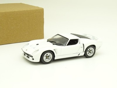 Leo Models SB 1/43 - Lamborghini Miura SVJ Roadster 1981 Weiß