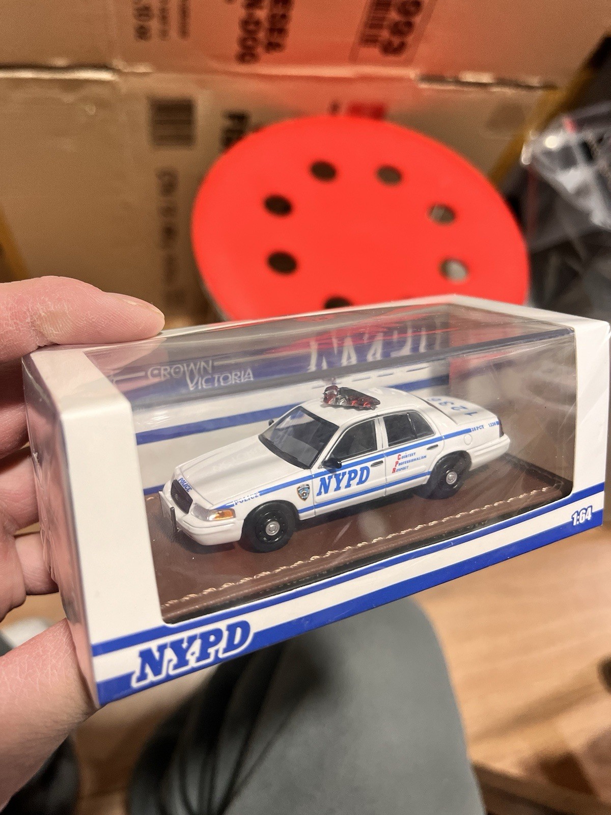 1:64 Scale GOC Ford Crown Victoria NYPD Police Diecast Model Car