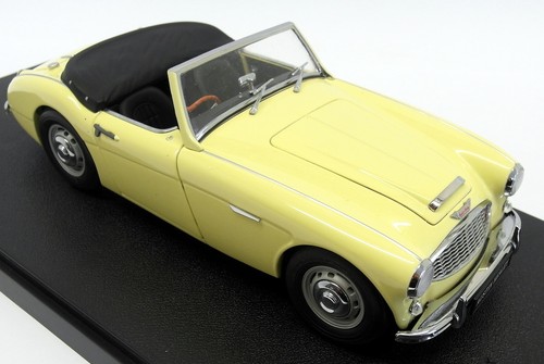 Kyosho 1/18 Scale - CASE5 Austin Healey 100 Six Pale Yellow + Case - Picture 4 of 7