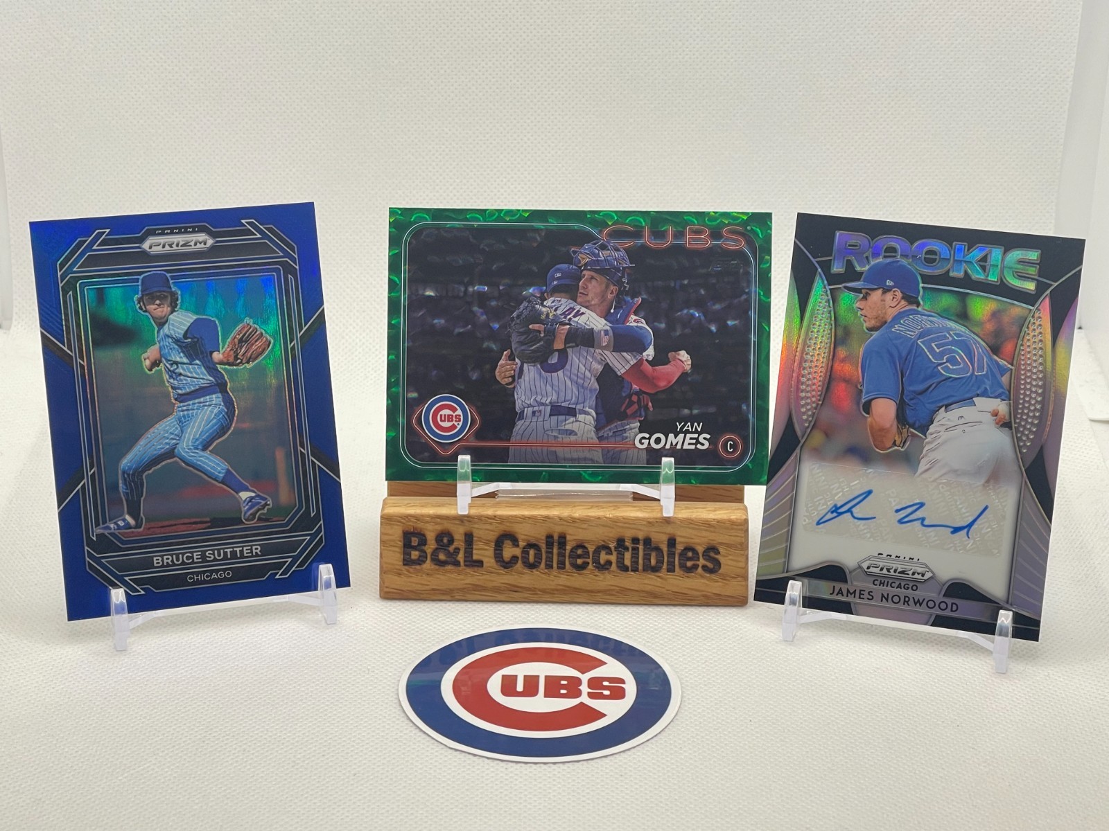 Chicago Cubs - 3-Card Hit Lot - 1 Auto & 2 Numbered - Ships Free