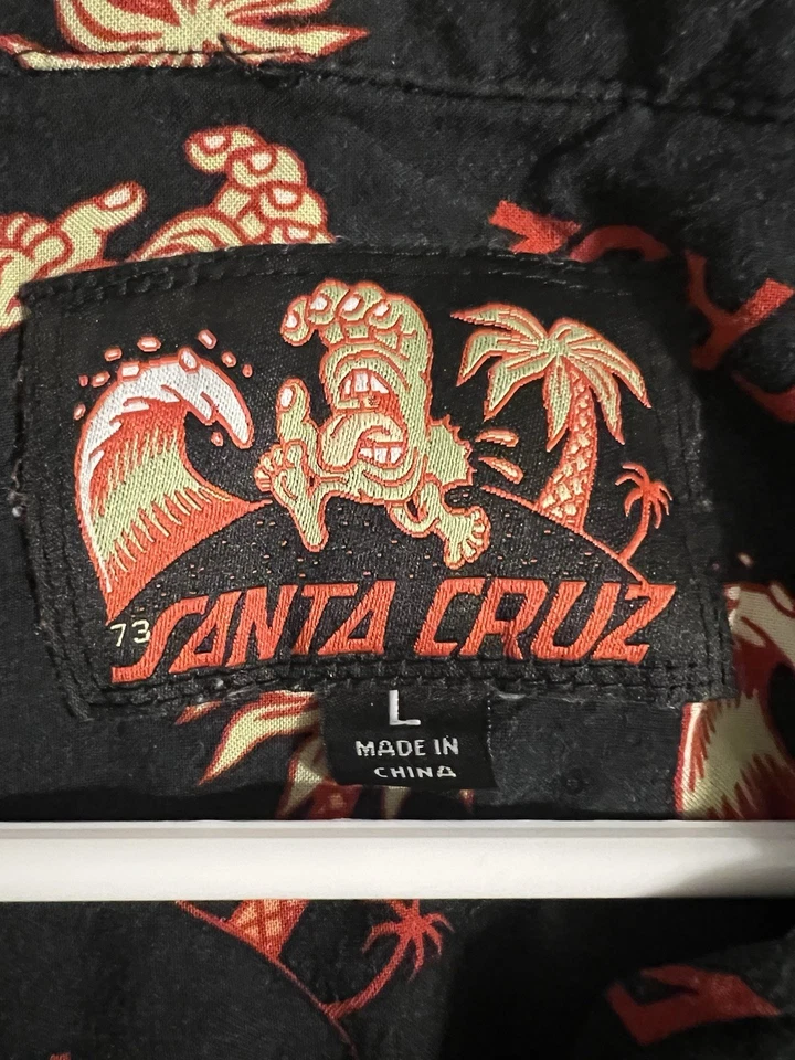 Santa Cruz Screaming Hand Beach Bum Rayon Men's Large Shirt Skate AOP Skater - Image 3 of 4