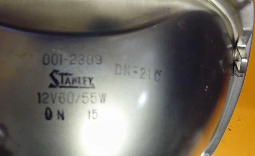 Faro NOS Suzuki GS1100E/S GS1000S GS750E/S GS1100GK XN85 80-84 35121-49230 Foto 3 de 3