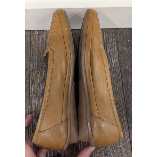 Rangoni Made In Italy Tan Seam Loafer Flats Size 6.5 AA - Picture 7 of 9