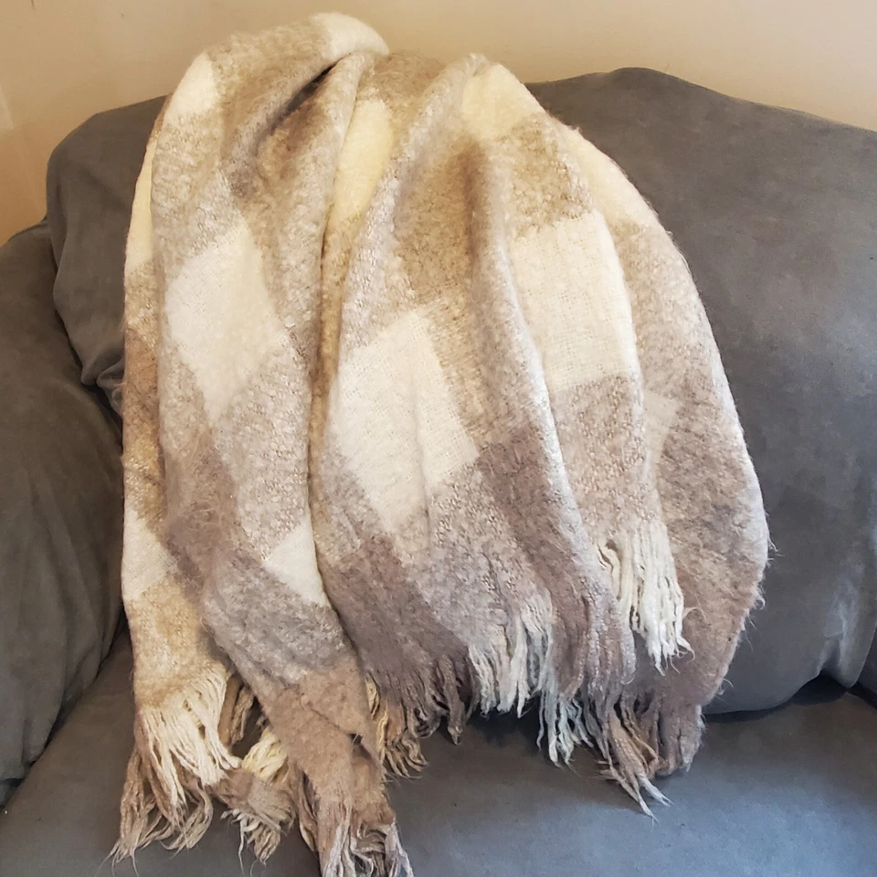 Manta de felpa Cynthia Rowley blanca y topo súper suave Foto 2 de 4