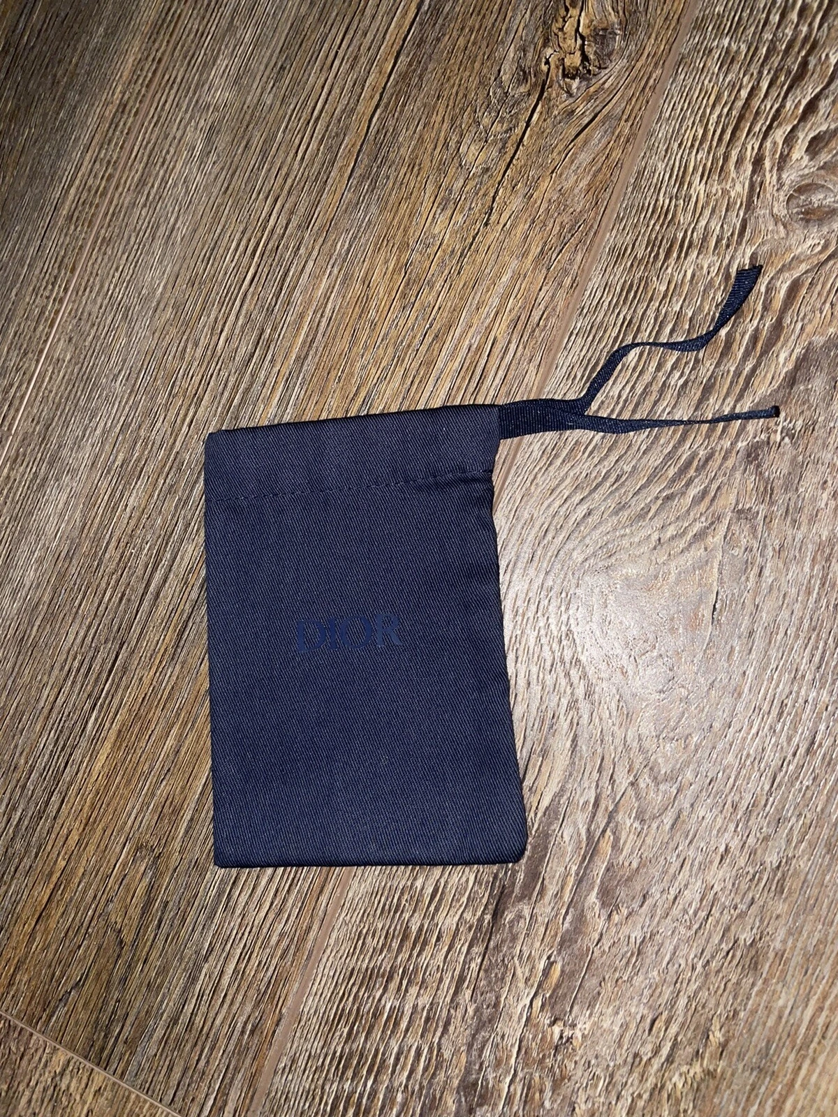 Mini pochette / sac à poussière Dior jamais utilisé