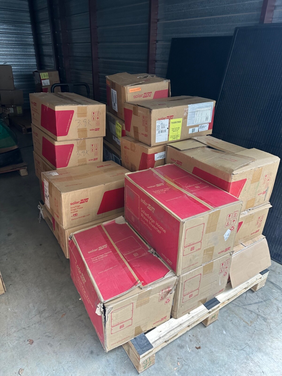 SolarEdge 11.4 kW SE11400H-US000BEU4 HD Wave Solar Inverter