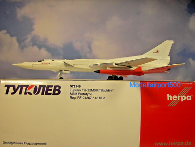 Herpa Wings 1:200  Tupolev TU-22M3M  Russian Air Force  572149 Modellairport500