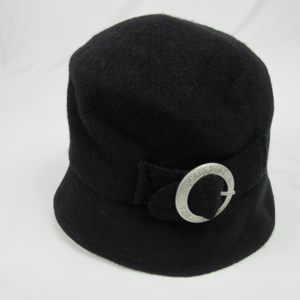 Badgley Mischka Hat Black Buckle Melton Cloche Bucket Wool  display picture 1