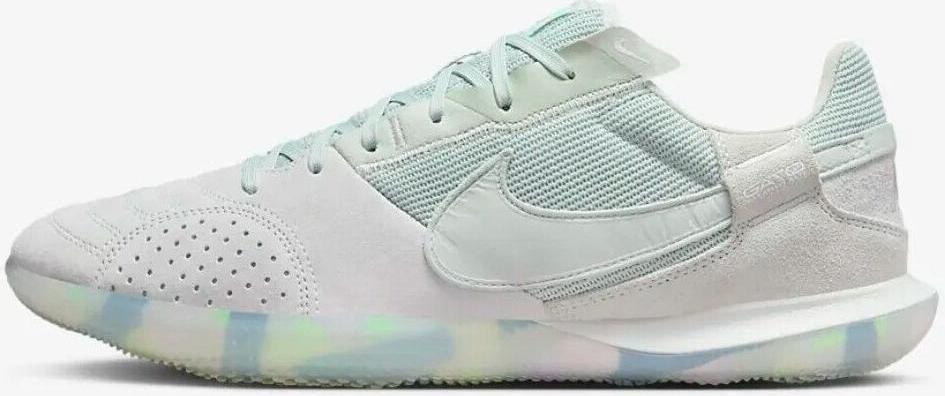 Supreme × Nike Air Force 1 \