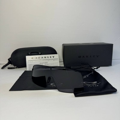 Oakley Sutro Sunglasses (Black/Black) NEW w/ Box & Microfiber