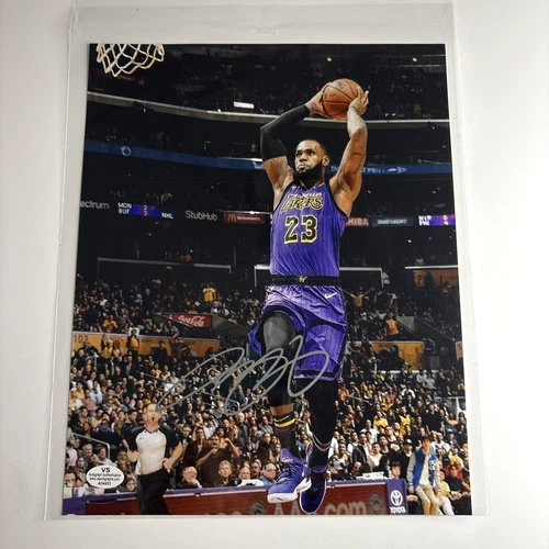 New ListingLeBron James Signed 8x10 Photo w/ COA VS Lakers NBA Champion A54453