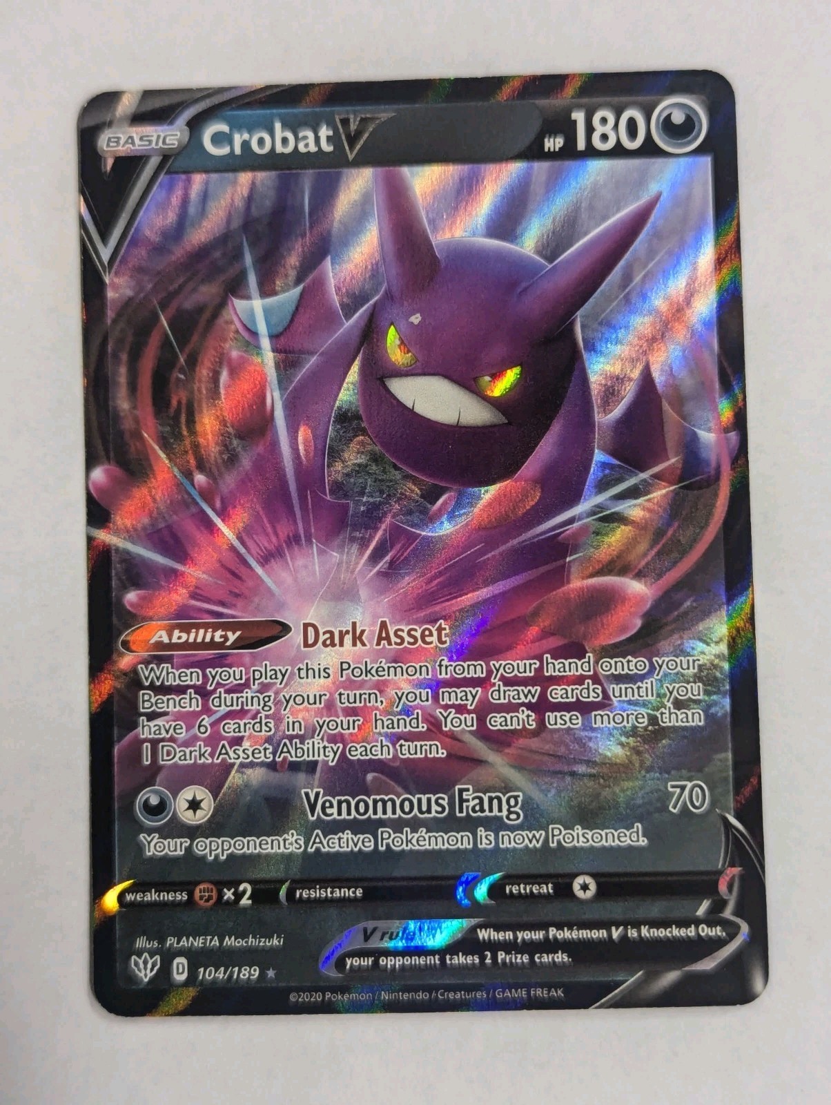 Crobat V 104/189 - Swsh Darkness Ablaze - Pokemon Card Rare Holo 2020 TCG - NM