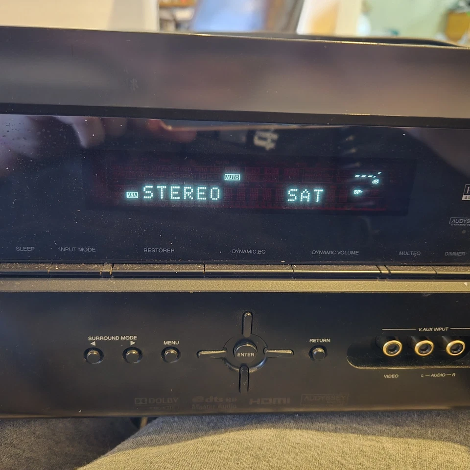 Denon AVR-590 AV Surround 5.1-Channel Receiver, HDMI (75W Per Channel) - Image 2 of 4