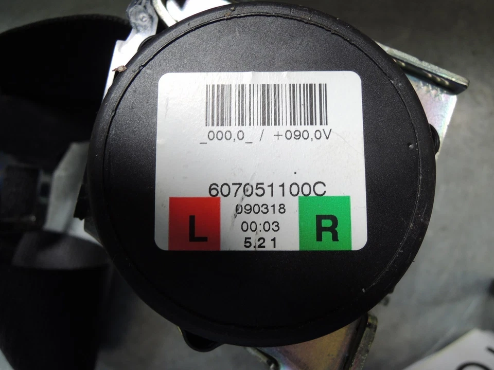 Cintura di sicurezza sinistra posteriore BMW Serie 3 M3 Coupé (E92) 4.0i 309kW anno 09 615084980A - Immagine 3 di 3