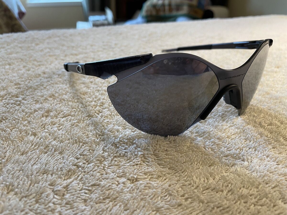 Oakley Zero 0.6 Sleet Sunglasses - Black Iridium - VERY NICE Oakley Zero 0.6 Sleet Sunglasses - Black Iridium - VERY NICE