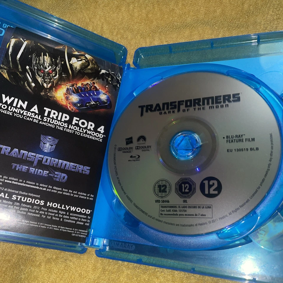 Transformers: Dark of the Moon Blu-ray Triple Play Edition - Image 3 of 4