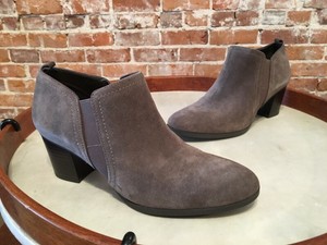 franco sarto grey suede boots